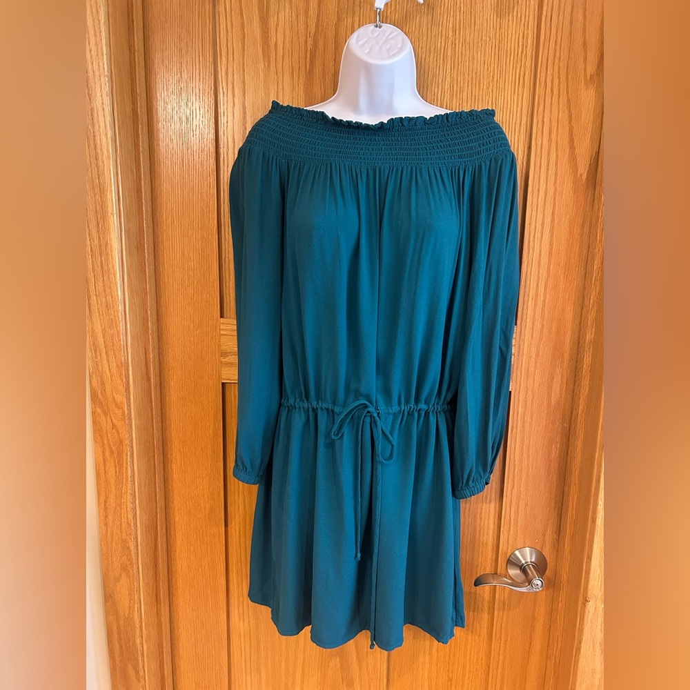 NEW On the Road Blue Off the Shoulder Smocked Tie Waist Boutique Dress Size M